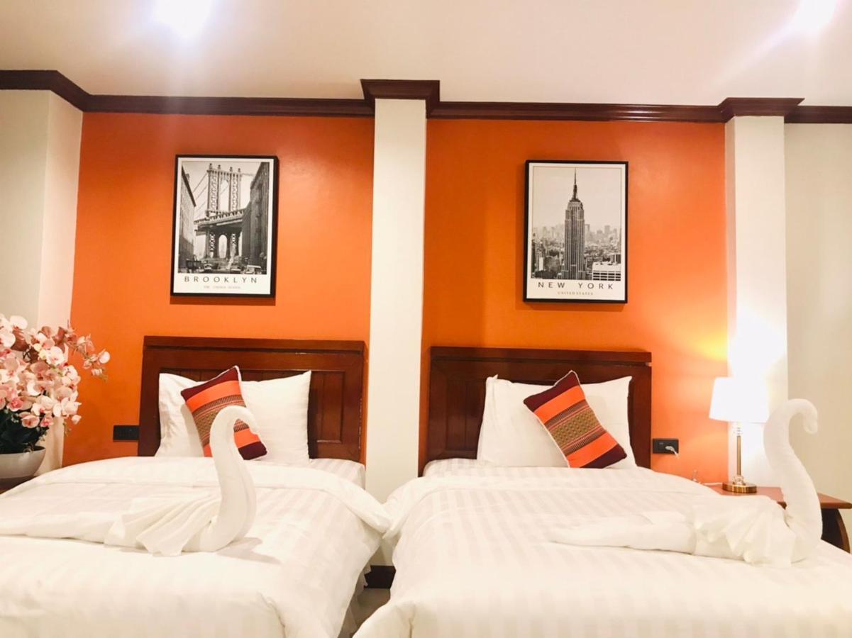 Albergue Benetti House Patong Exterior foto