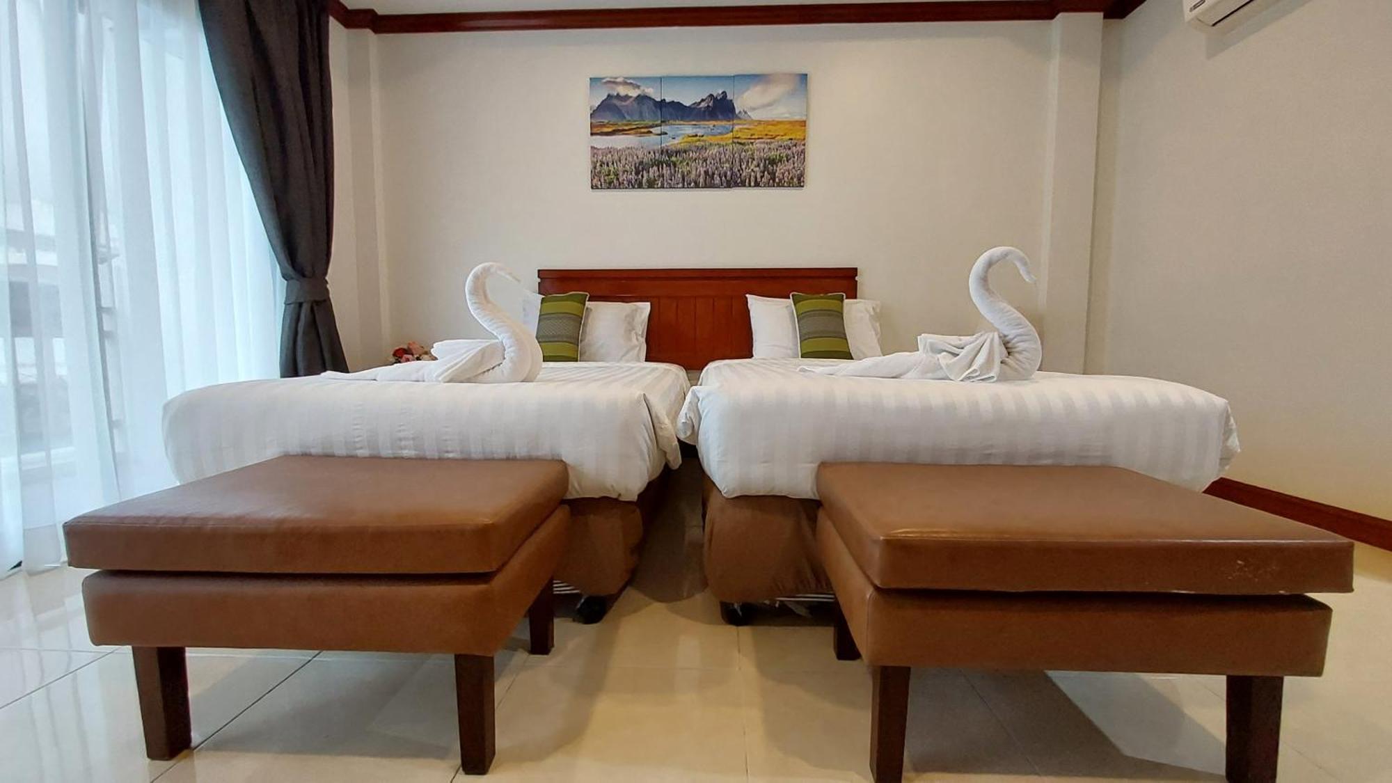 Albergue Benetti House Patong Exterior foto
