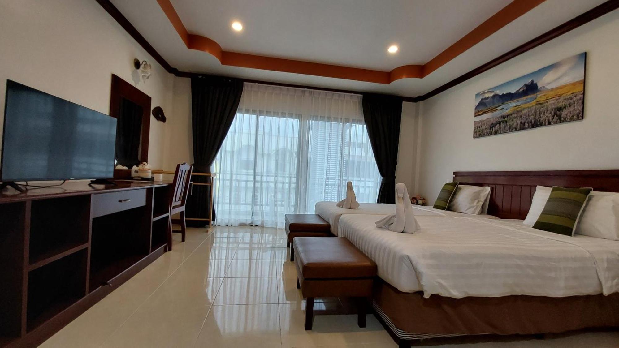 Albergue Benetti House Patong Exterior foto